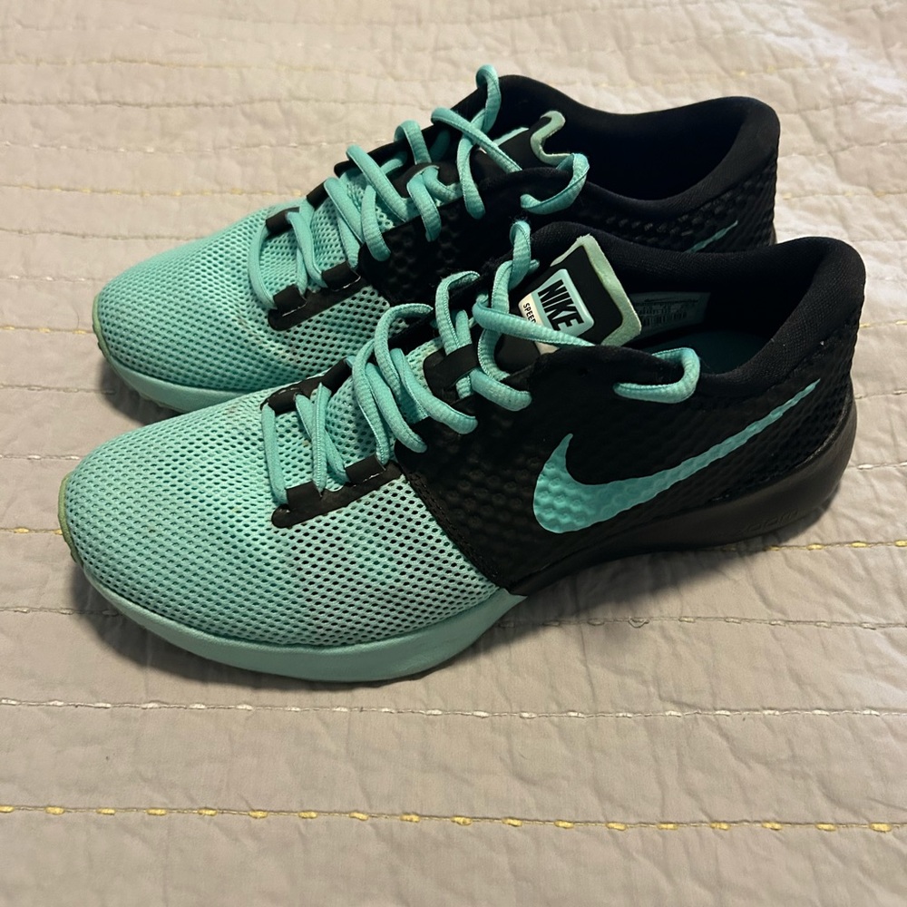 Nike LunarTR trainers